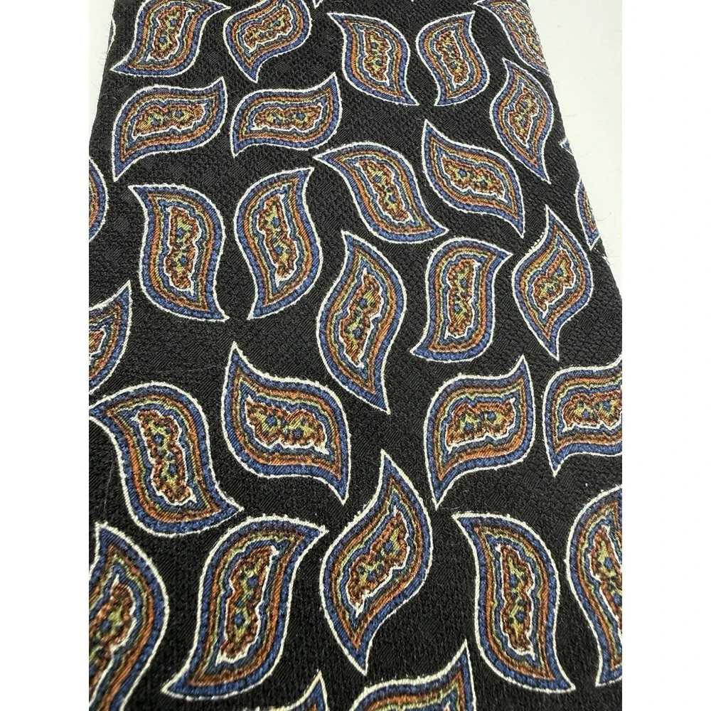 VTG Nordstrom Tie Italy Hand Sewn Silk Paisley Black Blue Brown Classic 59.5